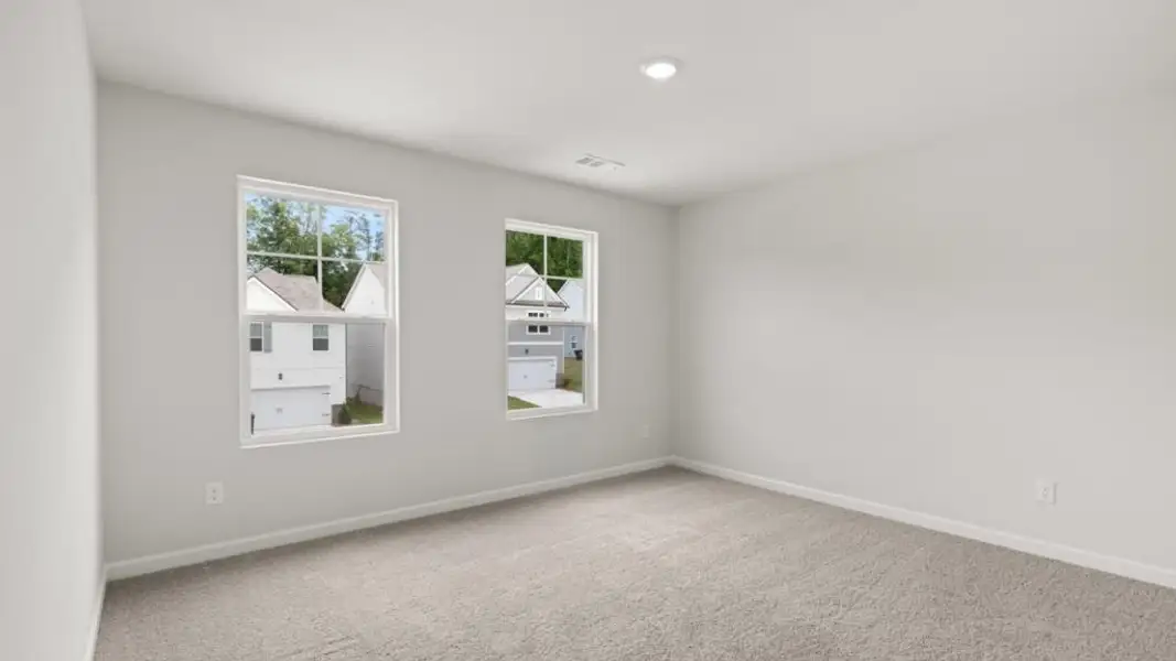 Spacious, unfurnished interior of a new home in Creekview, Atlanta (Image 22).