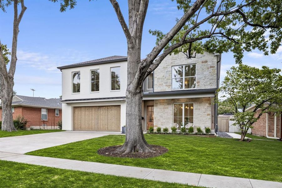 Front exterior of a new home in , Dallas, TX, highlighting curb appeal (Image 1). Front exterior of a new home in , Dallas, TX, highlighting curb appeal (Image 1).