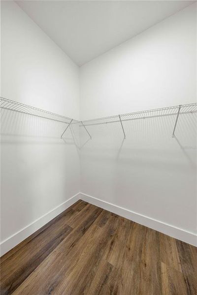 Spacious, unfurnished interior of a new home in , Beverly Hills (Image 21).