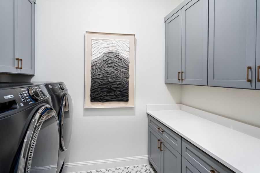 Representative furnished interior of a home built from the Jackson by UnionMain Homes in Cambridge Crossing, Celina (Image 57).