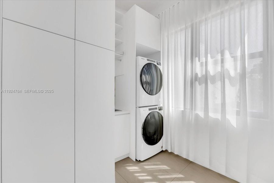 Furnished interior view inside a new home in , Miami Beach (Image 8). Furnished interior view inside a new home in , Miami Beach (Image 8).