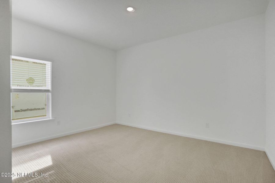 Spacious, unfurnished interior of a new home in Jennings Farm, Middleburg (Image 35). Spacious, unfurnished interior of a new home in Jennings Farm, Middleburg (Image 35).