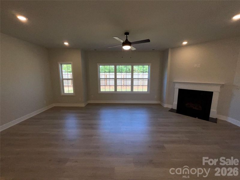 Spacious, unfurnished interior of a new home in Pine Trace, Gastonia (Image 10).