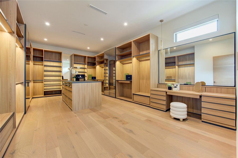 Image 41 of a home in .