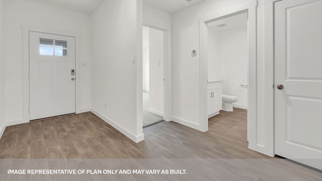 Representative unfurnished interior of a home built from the The Courtland by D.R. Horton in Sonoma Oaks, Fredericksburg (Image 11).