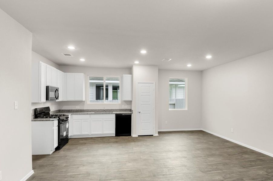 Image 29 of a home in Casetta Ranch.