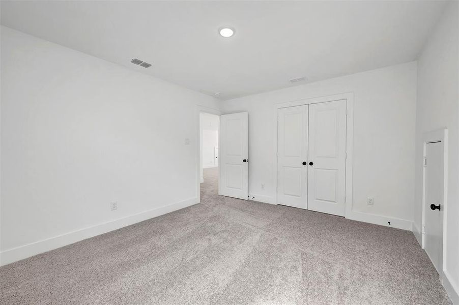 Spacious, unfurnished interior of a new home in Vintage Village, Argyle (Image 29). Spacious, unfurnished interior of a new home in Vintage Village, Argyle (Image 29).