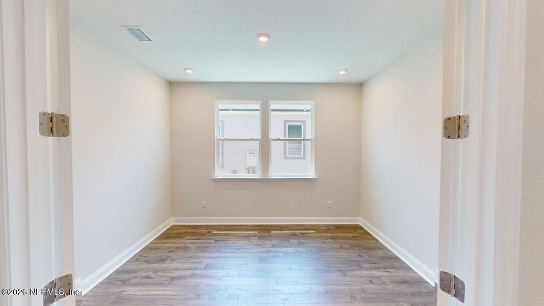 Spacious, unfurnished interior of a new home in RiverTown, St. Johns (Image 11).