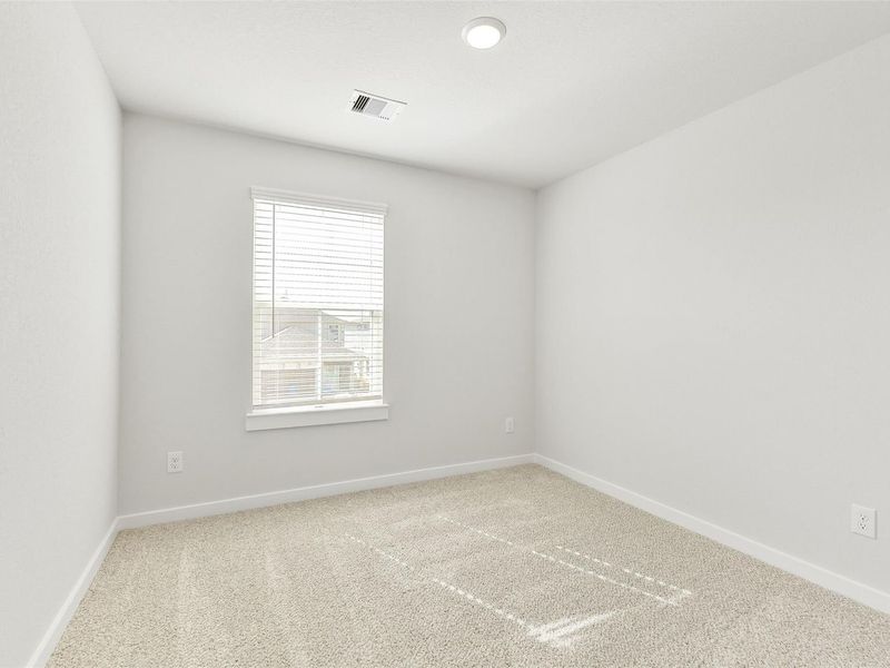 Spacious, unfurnished interior of a new home in Lakes at Black Oak, Magnolia (Image 30).