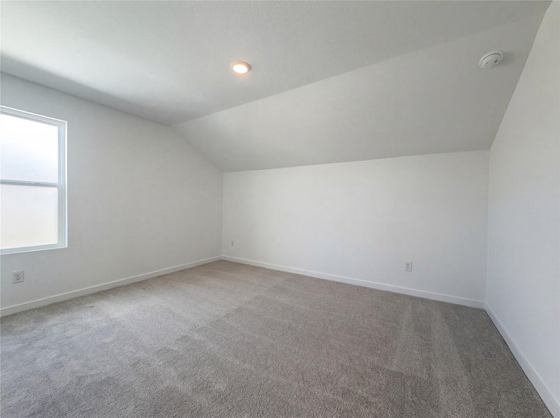 Spacious, unfurnished interior of a new home in River Ranch, Dayton (Image 16).