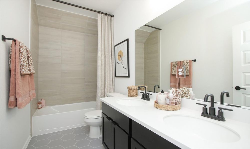 Model home photos of similar floorplans, not pictures of actual home. Model home photos of similar floorplans, not pictures of actual home.