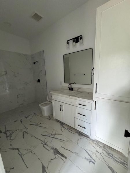 Image 34 of a home in .