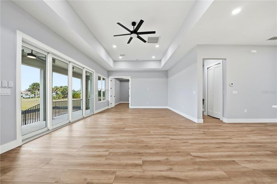 Spacious, unfurnished interior of a new home in , Punta Gorda (Image 19).