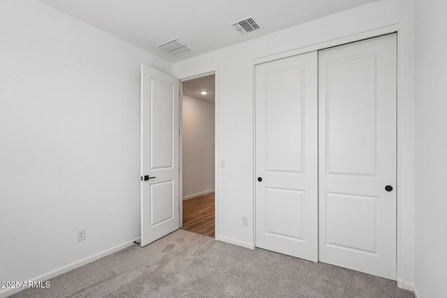 13-web-or-mls-La Senda Dr W-S2008-013