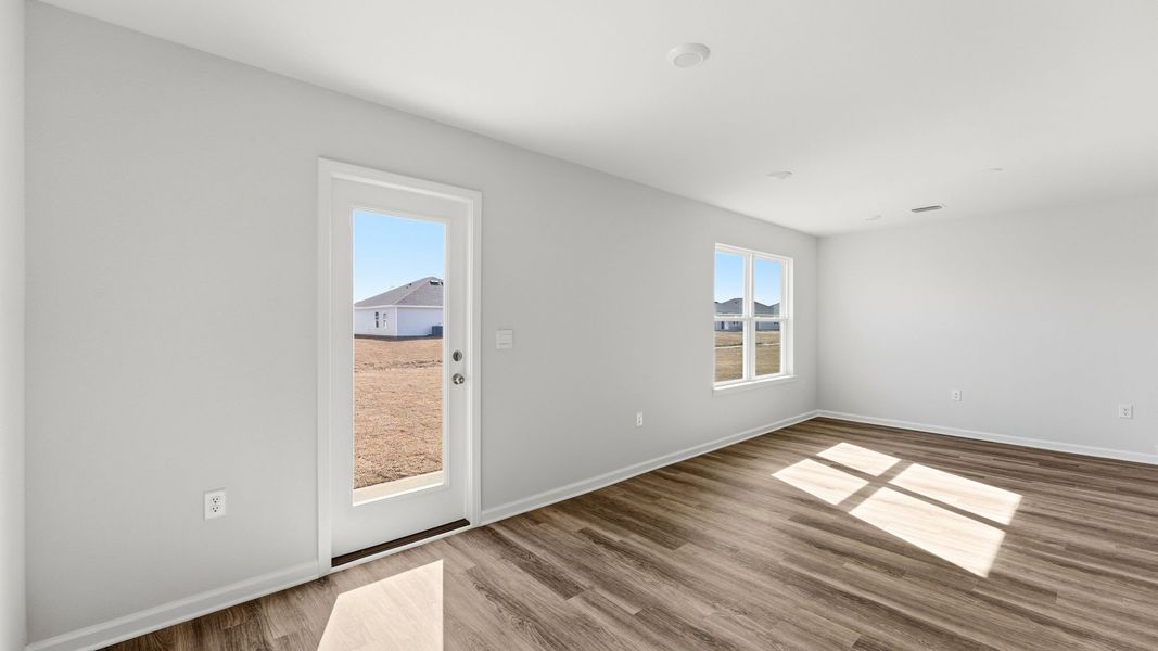 Spacious, unfurnished interior of a new home in Liberty, Panama City (Image 14).