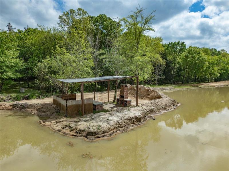 Community amenities in , Edgewood (Image 28).