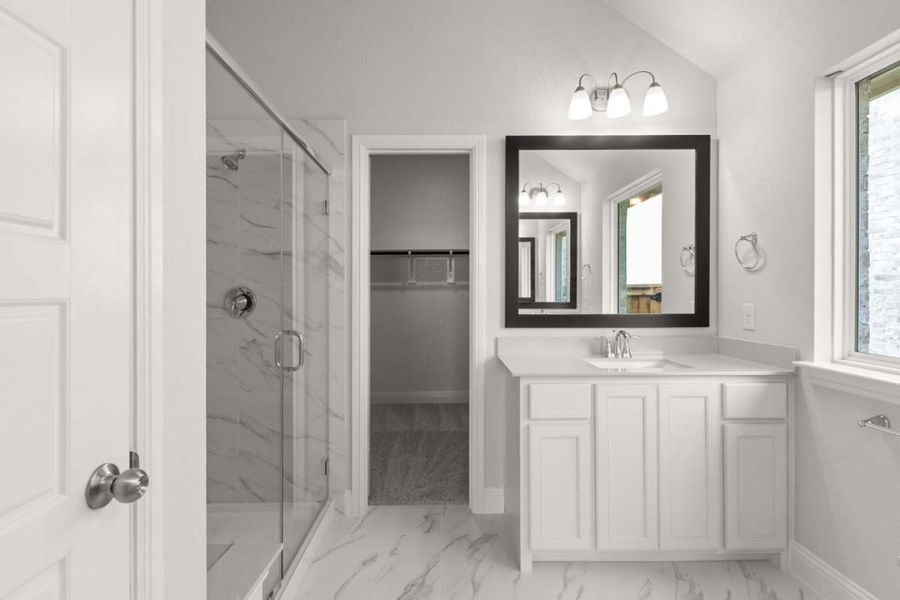 Furnished interior view inside a new home in Creekview Meadows, Pilot Point (Image 6).