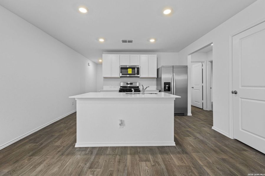 Furnished interior view inside a new home in Avenida, Converse (Image 7). Furnished interior view inside a new home in Avenida, Converse (Image 7).