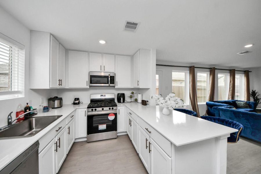 Furnished interior view inside a new home in , Hockley (Image 31).