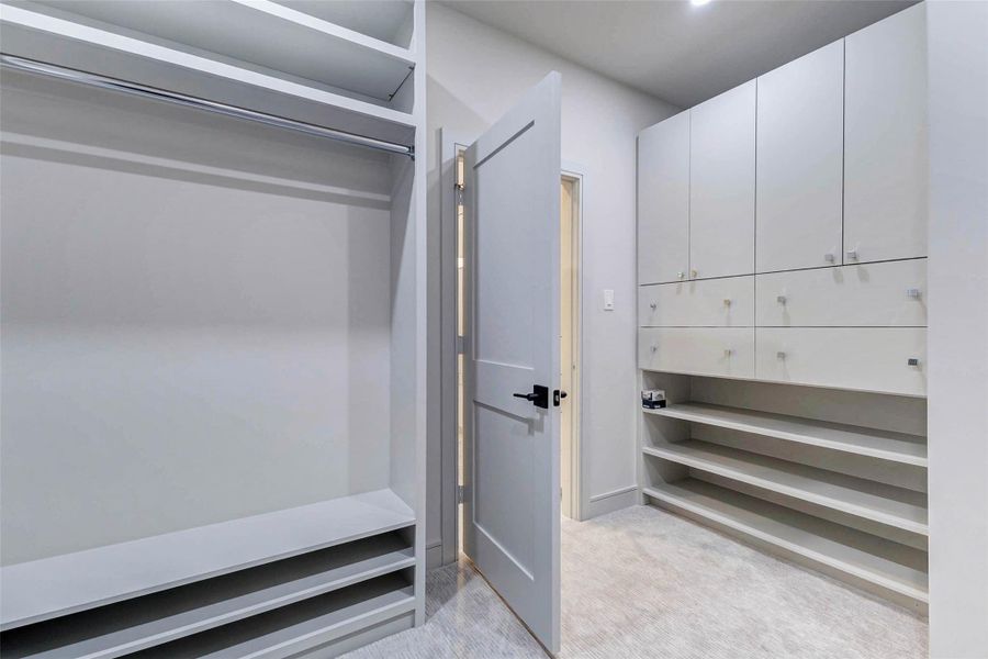 Image 49 of a home in . Image 49 of a home in .