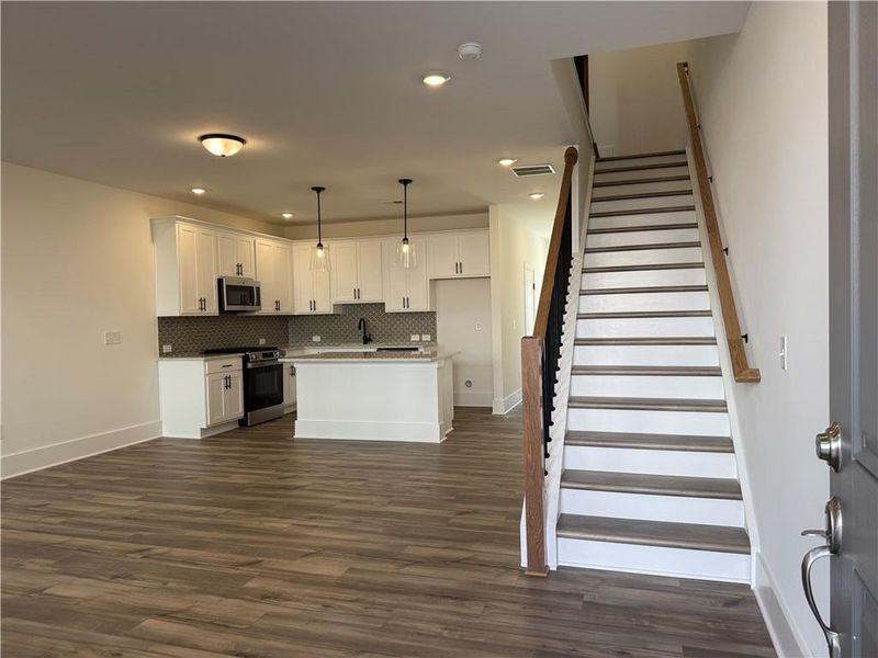 Spacious, unfurnished interior of a new home in Park Vue, Atlanta (Image 47).