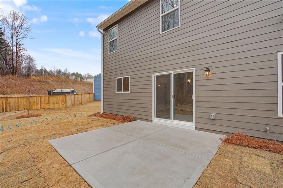 Exterior details and patio area of a home in Crossvine Estates, Braselton (Image 4).