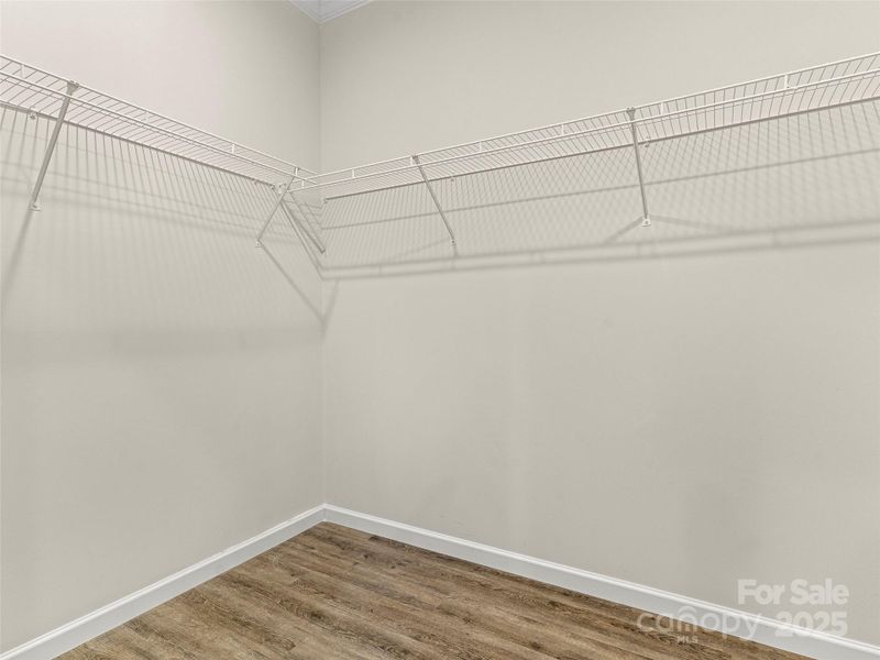 Image 34 of a home in .