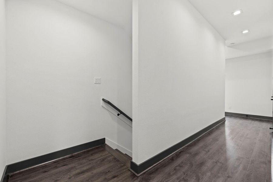 Spacious, unfurnished interior of a new home in , Houston (Image 23).