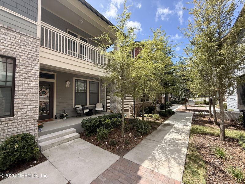 Exterior details and patio area of a home in , Jacksonville (Image 7).