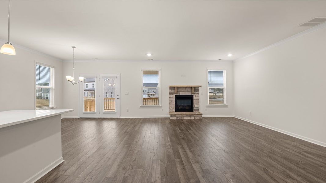 Spacious, unfurnished interior of a new home in Westland, Bogart (Image 18).