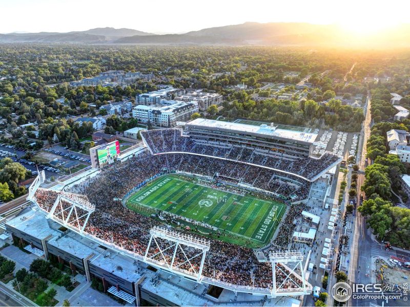 Image 31 of a home in Country Club Reserve.