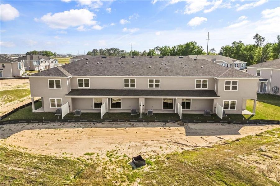 Exterior details and patio area of a home in , Ocala (Image 22).