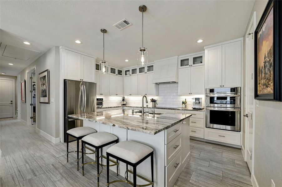 Furnished interior view inside a new home in , Horseshoe Bay (Image 16).