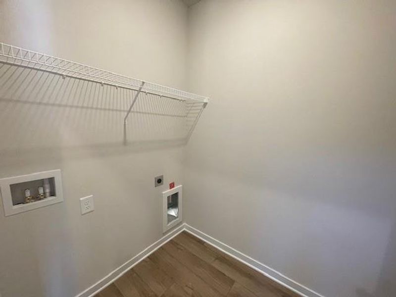 Spacious, unfurnished interior of a new home in Ponderosa Farms Estates, Gainesville (Image 20).