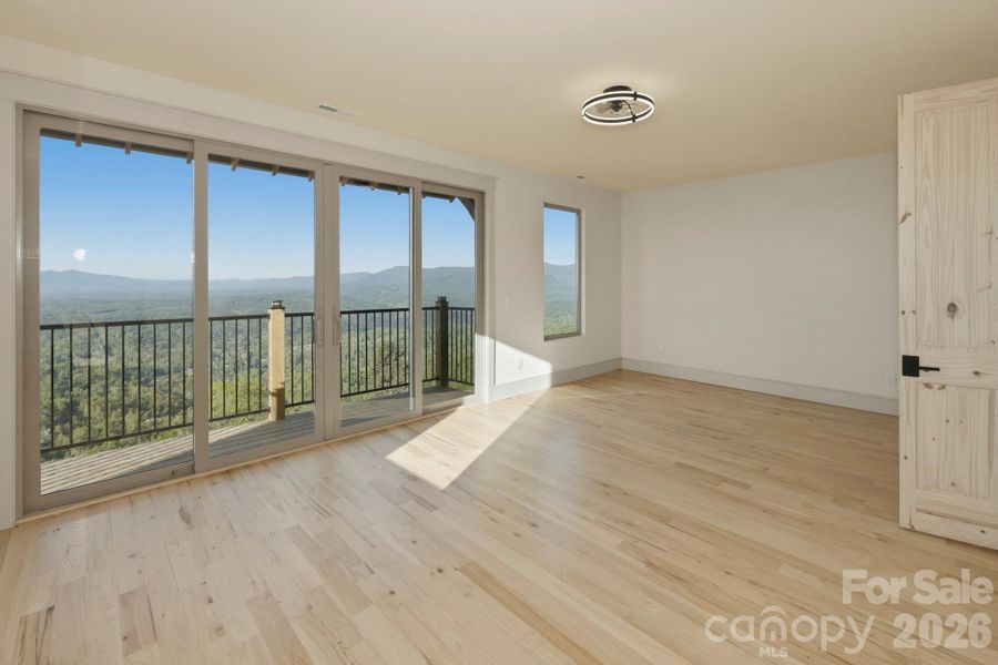 Spacious, unfurnished interior of a new home in , Lake Lure (Image 15).