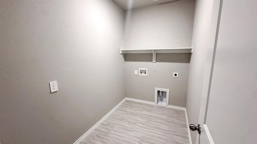 Image 22 of a home in Sunnycreek. Image 22 of a home in Sunnycreek.