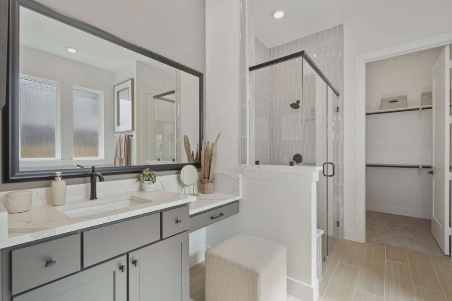 Furnished interior view inside a new home in Meridiana 50's and 60's, Manvel (Image 20).