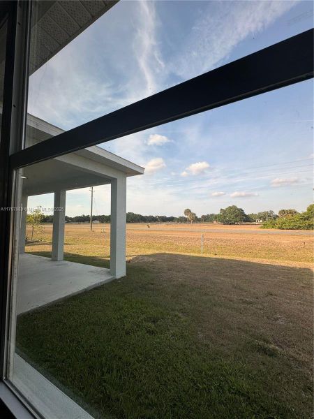 Exterior details and patio area of a home in , Labelle (Image 3).
