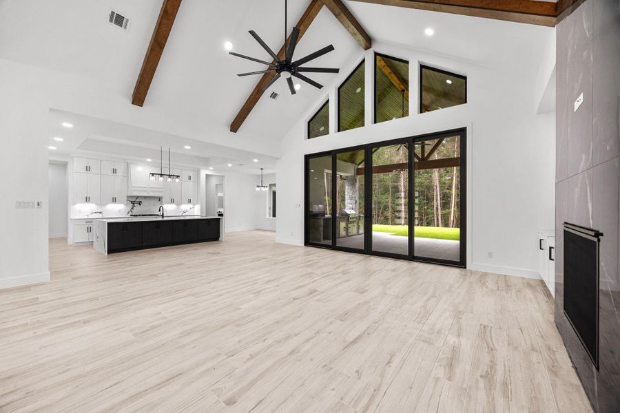 Spacious, unfurnished interior of a new home in , Montgomery (Image 25).