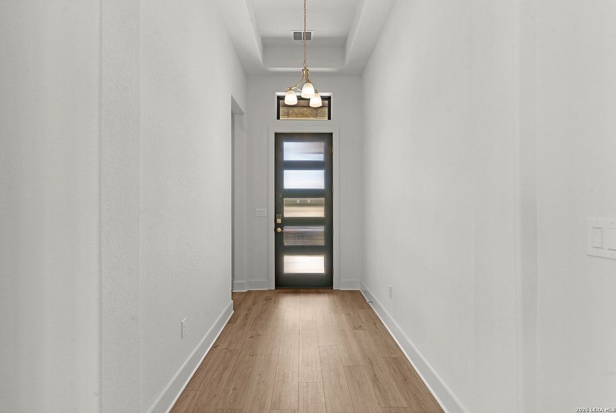 Spacious, unfurnished interior of a new home in El Sonido at Campanas, San Antonio (Image 25). Spacious, unfurnished interior of a new home in El Sonido at Campanas, San Antonio (Image 25).