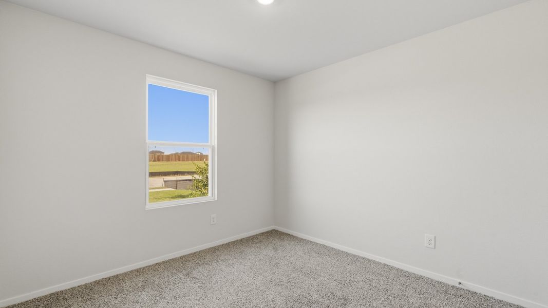 Spacious, unfurnished interior of a new home in Sunterra Lakes, Brookshire (Image 22).