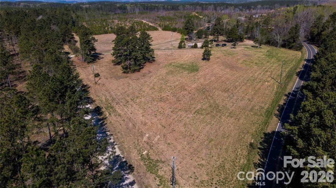 Natural landscape and outdoor views near in Heath Springs (Image 10). Natural landscape and outdoor views near in Heath Springs (Image 10).