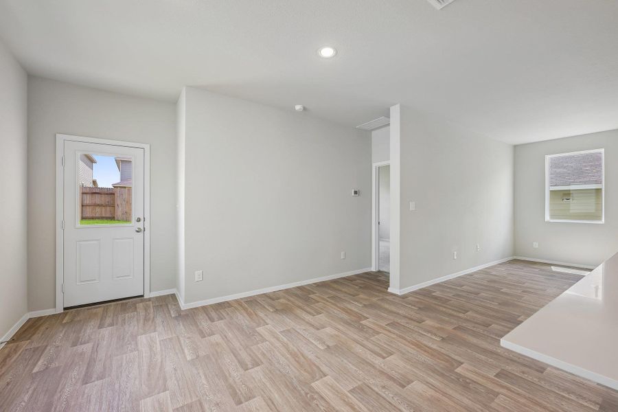 Spacious, unfurnished interior of a new home in Edgebrooke, Pflugerville (Image 16). Spacious, unfurnished interior of a new home in Edgebrooke, Pflugerville (Image 16).