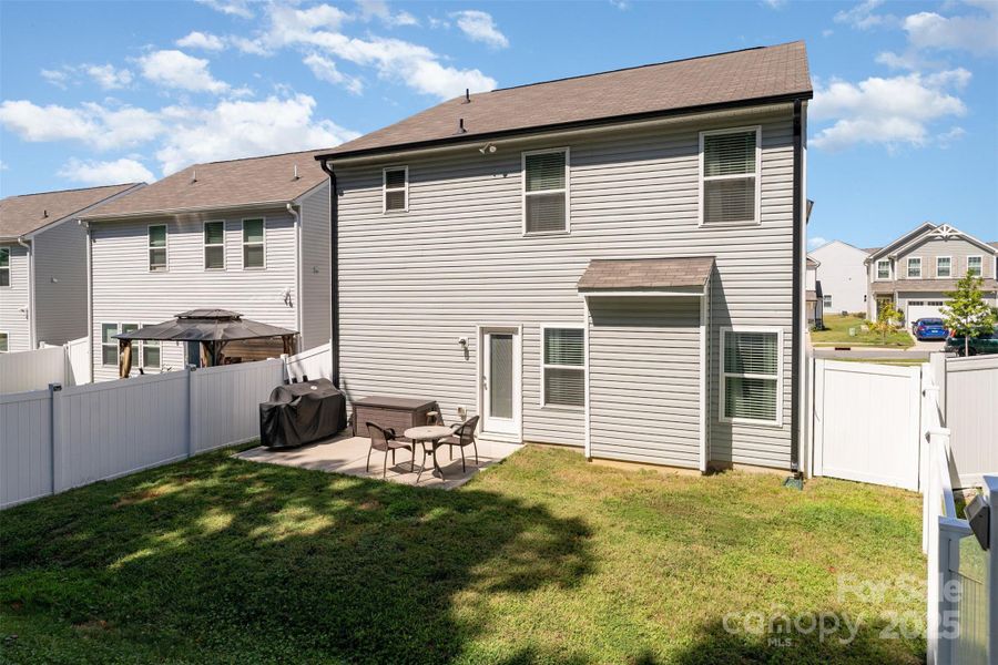 Front exterior of a new home in Shay Crossing, Salisbury, NC, highlighting curb appeal (Image 18). Front exterior of a new home in Shay Crossing, Salisbury, NC, highlighting curb appeal (Image 18).