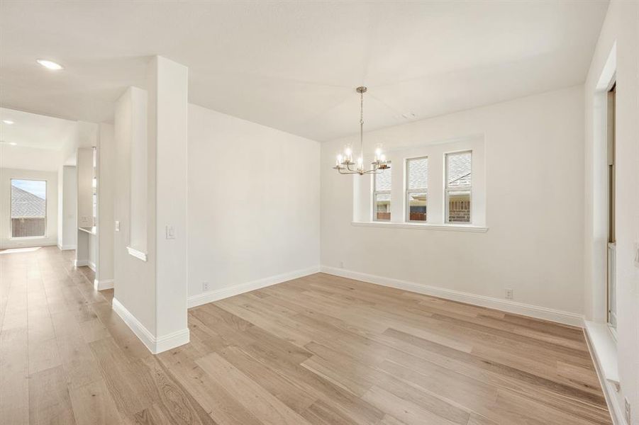 Spacious, unfurnished interior of a new home in Country Lakes, Denton (Image 26).