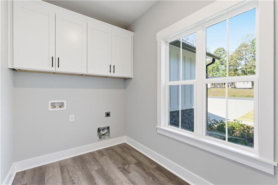 Spacious, unfurnished interior of a new home in , Dallas (Image 46).