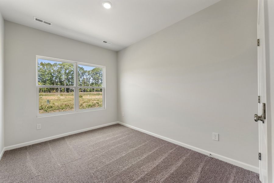 Spacious, unfurnished interior of a new home in Edwards Station, Taylors (Image 18).