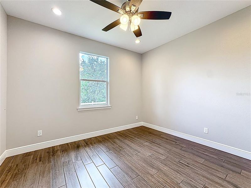 Spacious, unfurnished interior of a new home in , Orlando (Image 21).