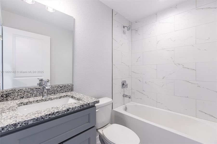 Furnished interior view inside a new home in , Lehigh Acres (Image 4).