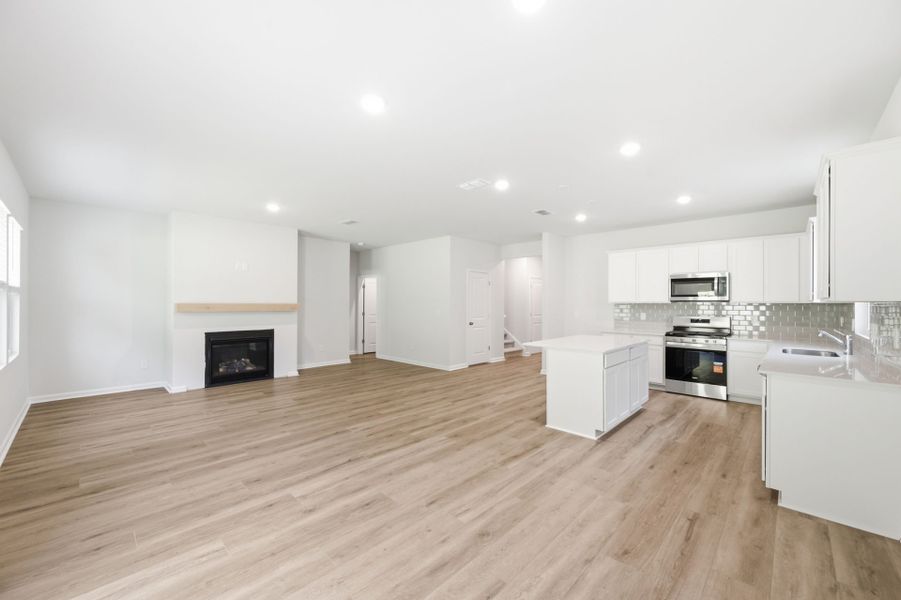 Spacious, unfurnished interior of a new home in Grand Arbor, Blythewood (Image 21). Spacious, unfurnished interior of a new home in Grand Arbor, Blythewood (Image 21).